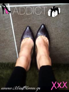 Mary Synatsaki feet photo thumbnail