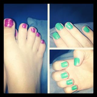 Brittney Smith feet photo thumbnail