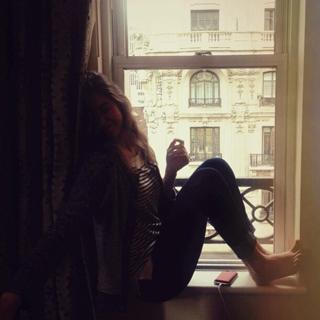Debby Ryan feet photo thumbnail
