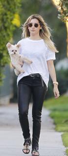 Ashley Tisdale feet photo thumbnail