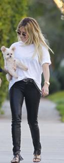 Ashley Tisdale feet photo thumbnail