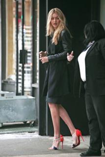 Gigi Hadid feet photo thumbnail