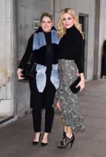 Pixie Lott feet photo thumbnail
