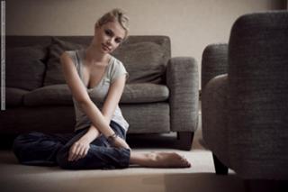 Xenia Tchoumitcheva feet photo thumbnail