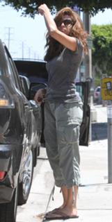 Eva Mendes feet photo thumbnail