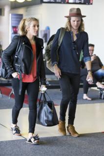 Ellie Goulding feet photo thumbnail