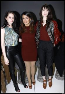 Kristen Stewart feet photo thumbnail