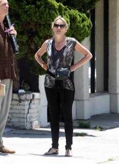 Sharon Stone feet photo thumbnail