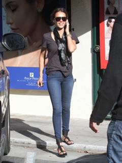 Jessica Alba feet photo thumbnail
