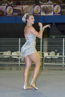 Juliana Salimeni feet photo thumbnail