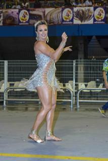 Juliana Salimeni feet photo thumbnail