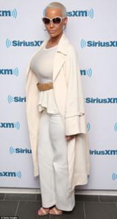 Amber Rose feet photo thumbnail