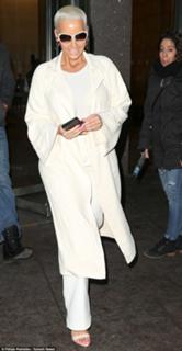 Amber Rose feet photo thumbnail