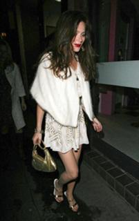 Anna Friel feet photo thumbnail