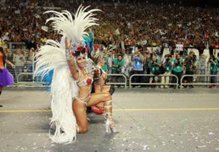 Sabrina Sato feet photo thumbnail