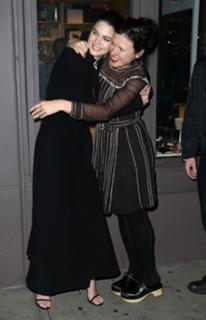 Kendall Jenner feet photo thumbnail