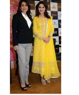Madhuri Dixit feet photo thumbnail