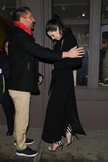 Kendall Jenner feet photo thumbnail