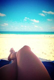 Andrea Legarreta feet photo thumbnail