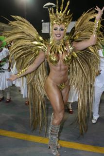 Juliana Salimeni feet photo thumbnail