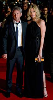 Charlize Theron feet photo thumbnail