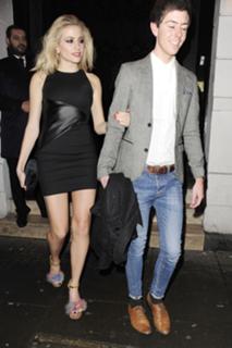 Pixie Lott feet photo thumbnail