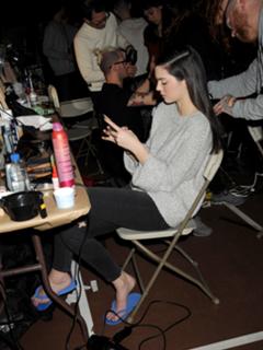 Kendall Jenner feet photo thumbnail