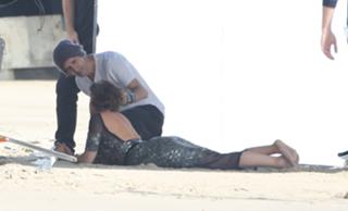 Kristen Stewart feet photo thumbnail
