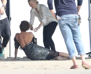 Kristen Stewart feet photo thumbnail