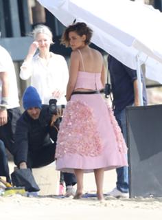 Kristen Stewart feet photo thumbnail