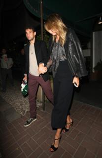 Maria Sharapova feet photo thumbnail