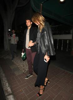 Maria Sharapova feet photo thumbnail