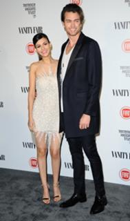 Victoria Justice feet photo thumbnail