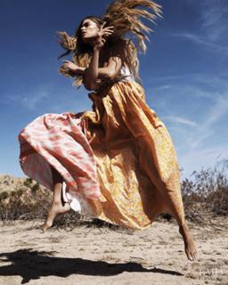 Doutzen Kroes feet photo thumbnail