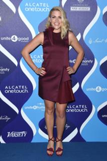 Busy Philipps feet photo thumbnail