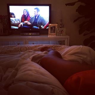 Shay Mitchell feet photo thumbnail
