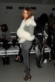 Millie Mackintosh feet photo thumbnail