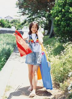 Yui Aragaki feet photo 3