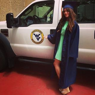 Jenna Ezarik feet photo thumbnail