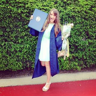Jenna Ezarik feet photo thumbnail