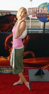 Arielle Kebbel feet photo thumbnail