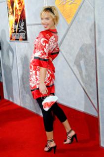 Arielle Kebbel feet photo thumbnail