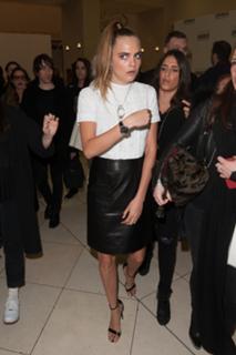 Cara Delevingne feet photo thumbnail