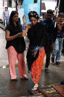 Malaika Arora feet photo thumbnail