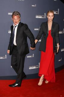 Charlize Theron feet photo thumbnail