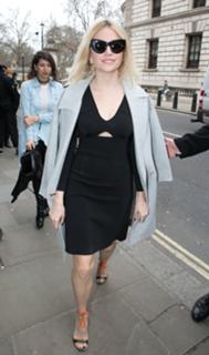 Pixie Lott feet photo thumbnail