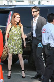 Julianne Moore feet photo thumbnail