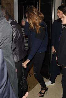 Cara Delevingne feet photo thumbnail