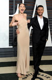 Behati Prinsloo feet photo thumbnail