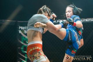 Michelle Waterson feet photo thumbnail